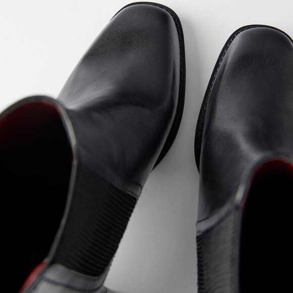 NEW ZARA BLACK LEATHER HEELED ANKLE CHELSEA BOOTS - Picture 3 of 4